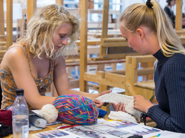 VIA Campus Herning weavning workshop