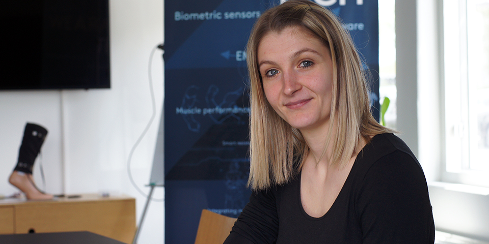 Line works with intelligent textiles